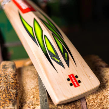Gray Nicolls Fusion 1500 Cricket Bat - Long Blade (Natural)