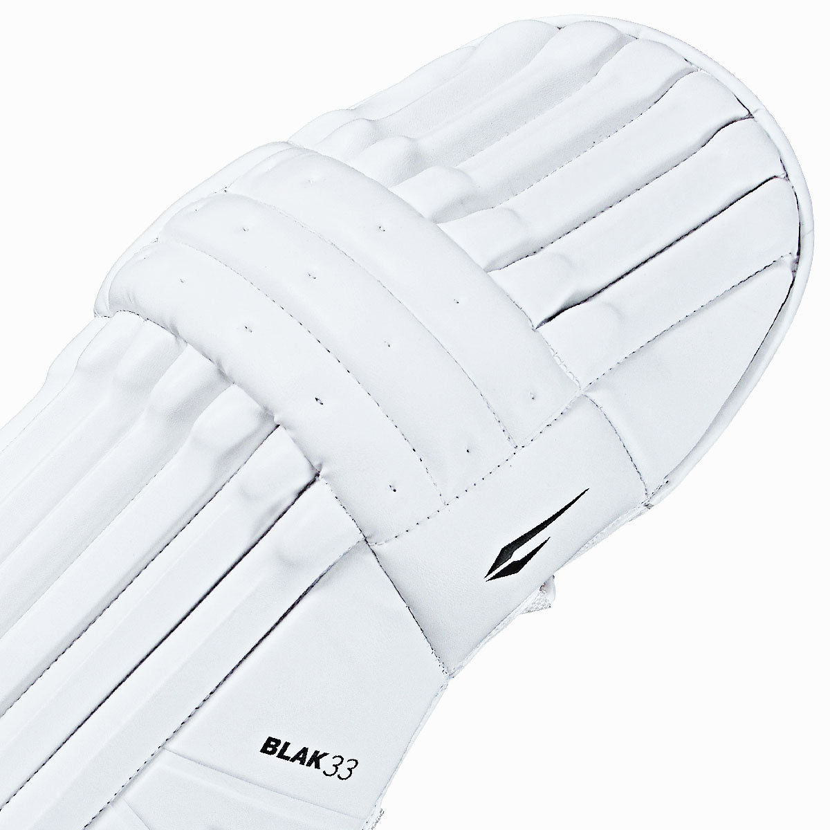 DSC Blak 33 Batting Leg Guard - Youth