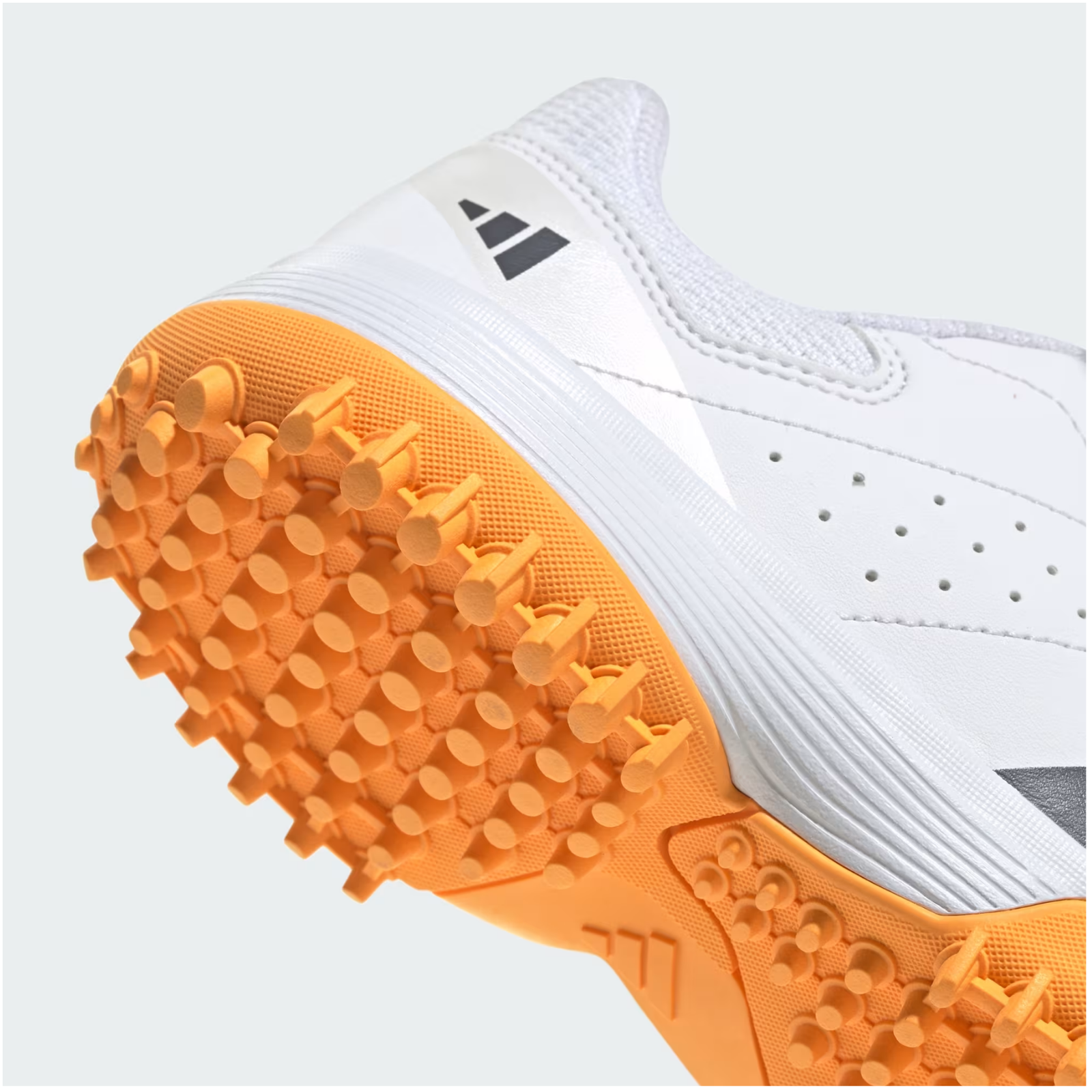 Adidas Howzat Spikeless Cricket Shoes - Junior