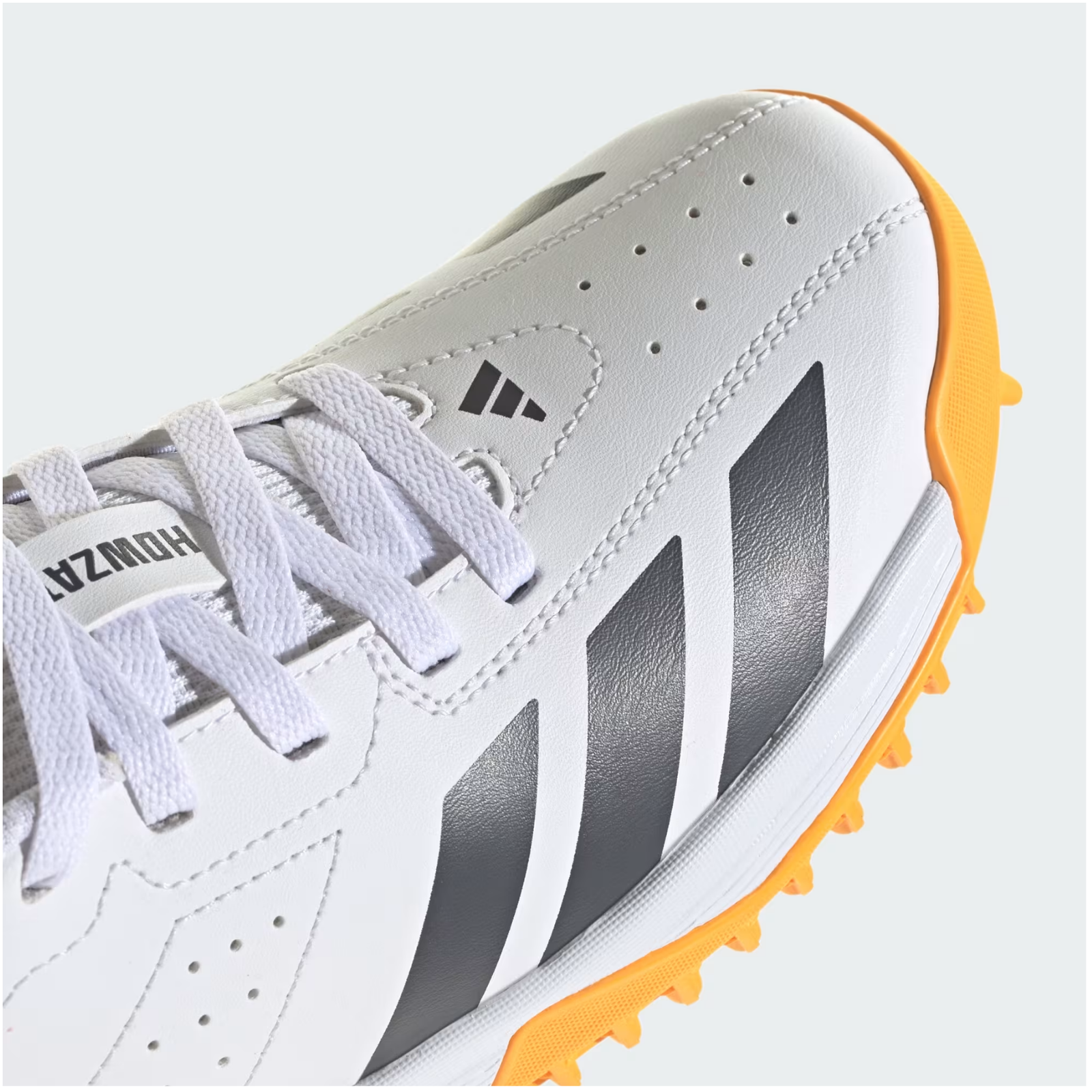 Adidas Howzat Spikeless Cricket Shoes - Junior