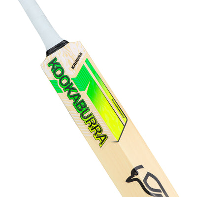 Kookaburra Kahuna Pro 9.0 Kashmiri Willow Junior Cricket Bat - Size 1