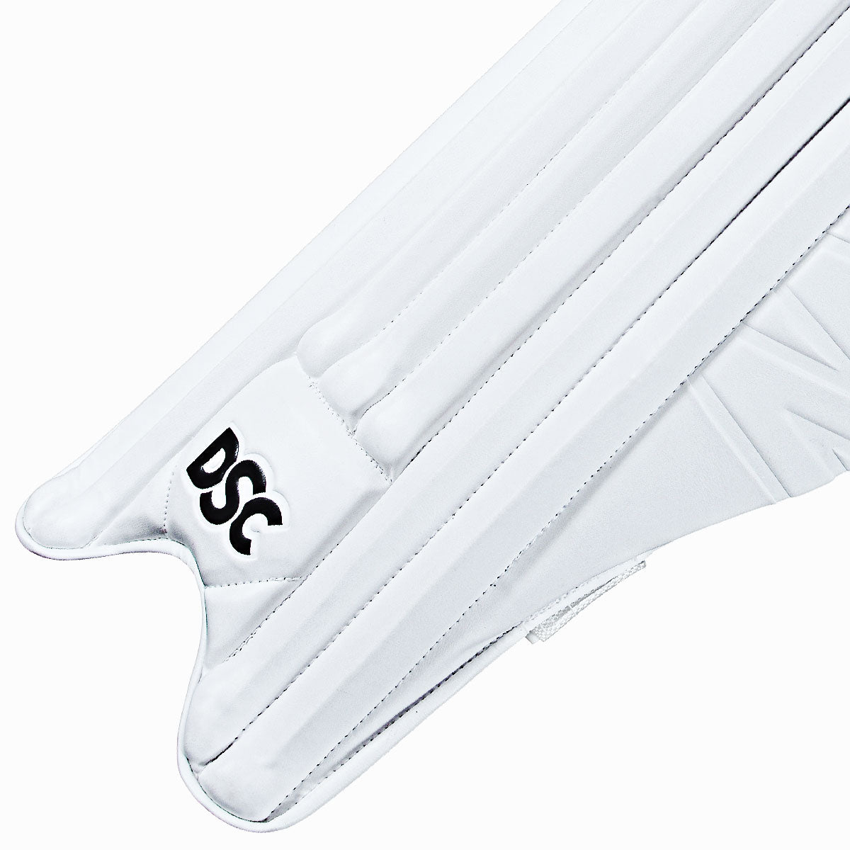 DSC Blak 33 Batting Leg Guard - Junior