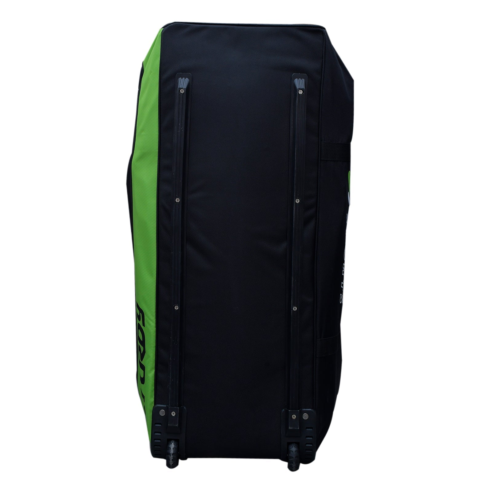 Sturdy Alligator Wheel Cricket Bag